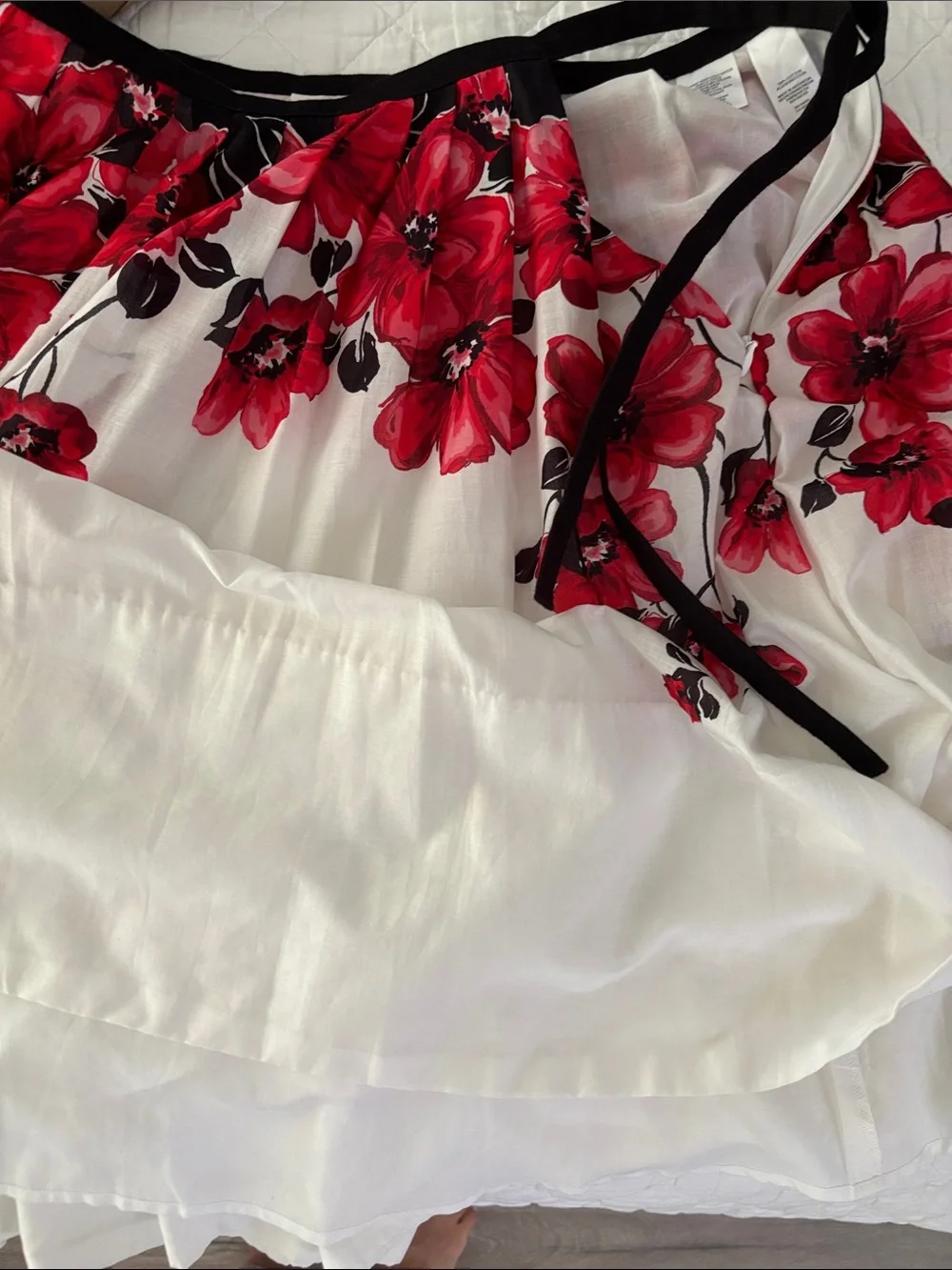 Anne Klein White Midi Skirt with Red Floral Print and Black Waist Tie Bow